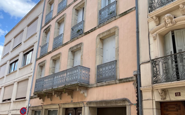 APPARTEMENT DUPLEX AU PUY EN VELAY                           189 000 €